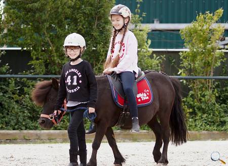 Kindergeburtstag auf der Reitanlage Tögel